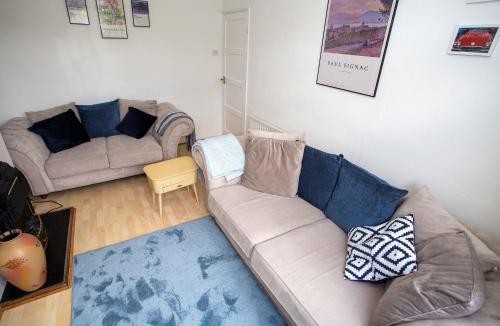 NEC, BHX Cosy 3 Bedroom House with Parking, Birmingham (zdjęcie 8)