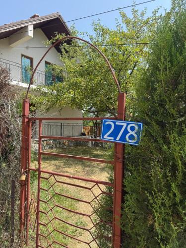 Villa Liri in Suva Reka