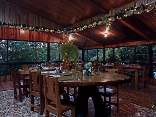 Restorāns, Belcruz family lodge in Los Tornos