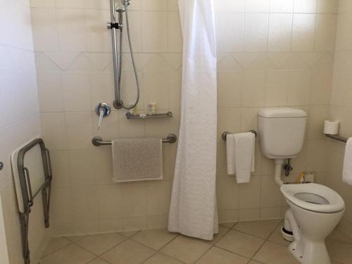 Red Bridge Motor Inn Room Type - Double or Twin Room - Disability Access