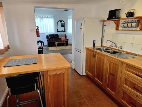 Contemporary Studio Accommodation in Farrell Flat