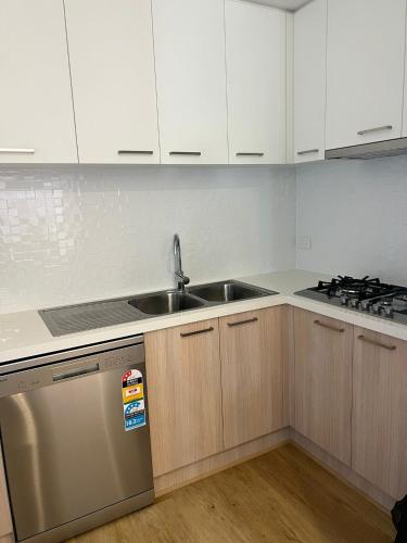 Stay in Rockbank, West Melbourne in Melton South
