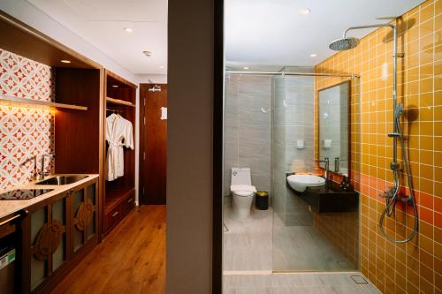 room detail thumbnail 2