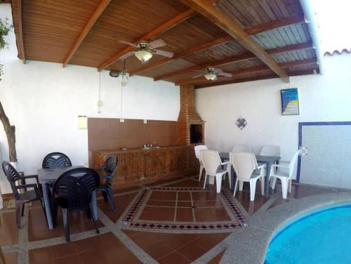 Tu casa en las playas de Chichiriviche para 20 pax in Chichiriviche