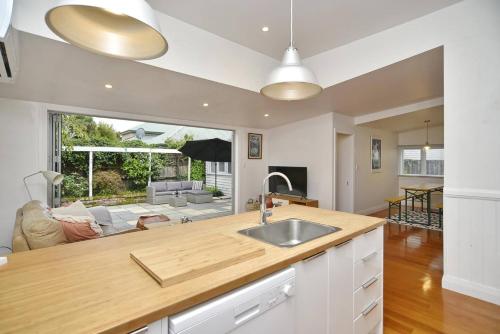 Hampstead Cottage in Mairehau