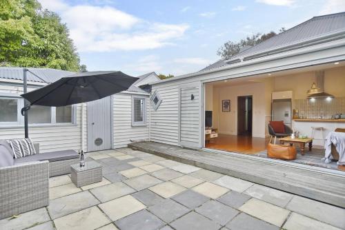 View, Hampstead Cottage in Mairehau