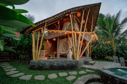 Balikayanas - Saputra House in Besakih