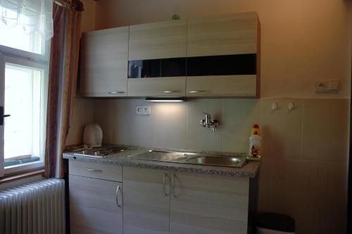 Κουζίνα, Orli Hnizdo in Τσέρνυ Ντουλ