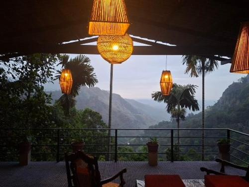 Double or Twin Room with Mountain View image 5