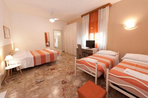 Gardenia Guest House - image 3