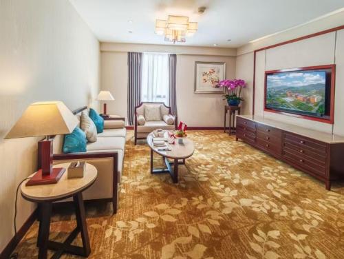 room detail thumbnail 2