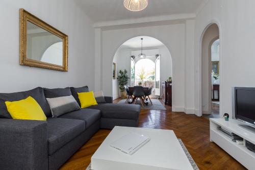 Beautiful apartment by the sea front, Nice (fotografie 9)