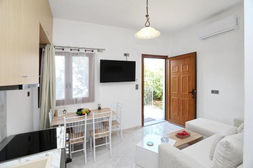 Smile Stella Studios in Skopelos