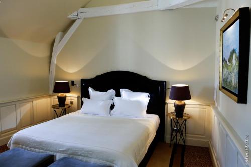 La Cour Berbisey - Les Collectionneurs - image 4