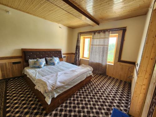 Green collar home stay Chemday in Thiksey