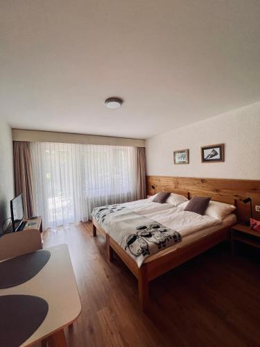 One-Bedroom House image 7