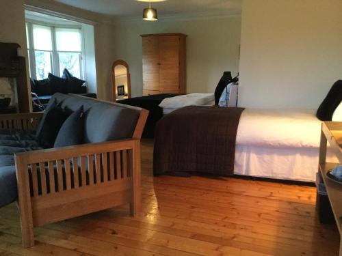 1 queen bed