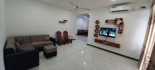 Sunrise Apartment in Nagoda West