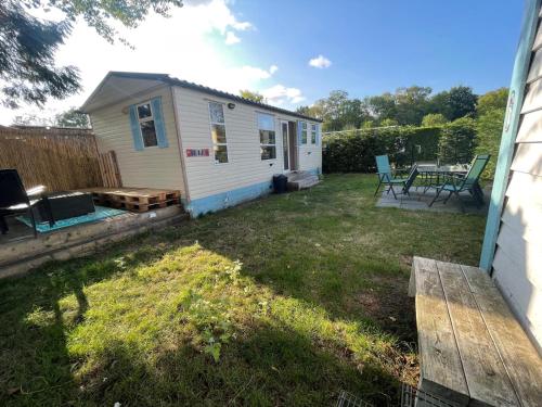 Ibiza chalet in natuurlijke omgeving in เบอร์เกน ออบ ซูม