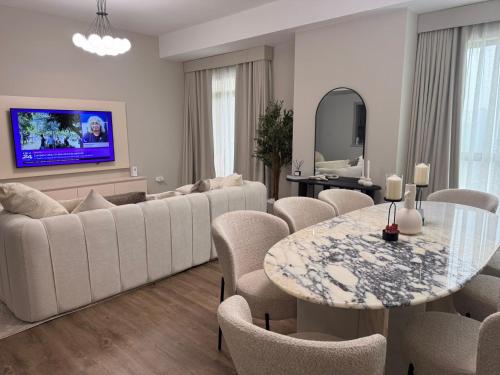 Amwaj Canal View Retreat 2BR Near Beach & Marina, Dubaj (fotografie 3)