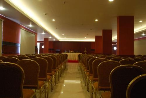 Hotel Armani in Vazhoor