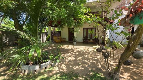 The Dream Inn Guesthouse Passikudah in Pasikuda