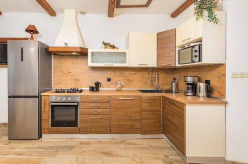 Casa Marilu by Villsy in Kunj