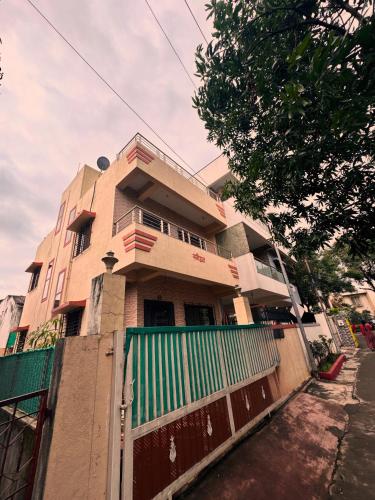 Buitenkant, Snehal's Homestay in Kamatwade