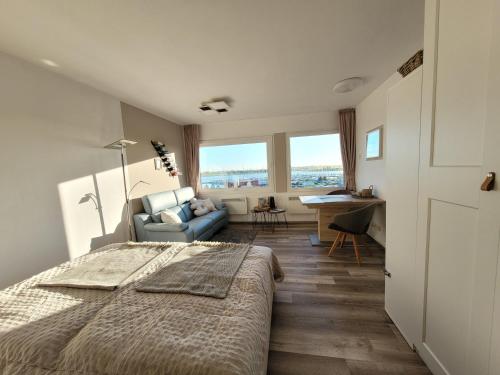 Kleine-Hafenauszeit in Sudstrandpromenade