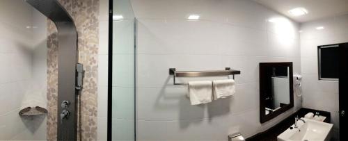 the oyster inn 124 ocean view road waiheke island new zealand nz 1081 somphoch garden 492 moo 2 koh