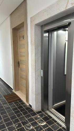 Appartement de luxe en bord de mer avec piscine 4