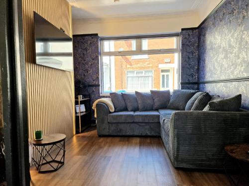 Torquay Villas - Stylish getaway, Hull