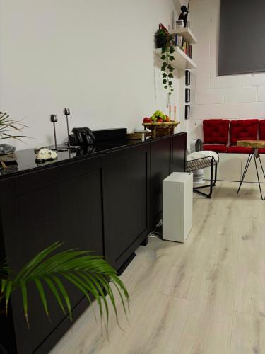 Cheap Quiet Double Room in Park Royal with off-site Gym Access to Showers, Londyn (zdjęcie 4)