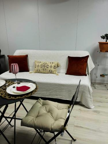 Cheap Quiet Double Room in Park Royal with off-site Gym Access to Showers, Londyn (zdjęcie 6)
