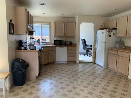 Cedar River one bedroom in a four bedroom house in Cascade-Fairwood (WA)