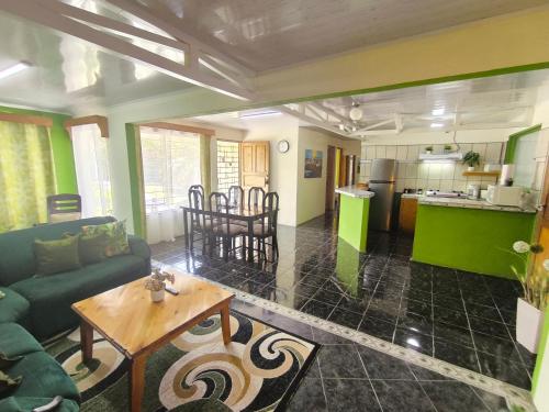 Casa Rincón del Monte, Monteverde Costa Rica