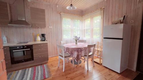 virtuve, Ranniku Holiday House in Nova Vald