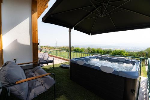 AMAZING view, privacy and comfort - SPA Villa Krasi in Strumsko Industrial Zone