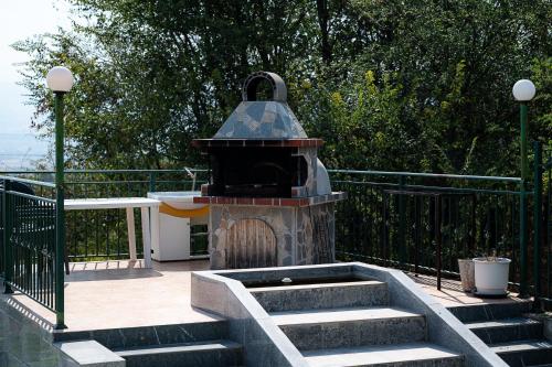AMAZING view, privacy and comfort - SPA Villa Krasi in Strumsko Industrial Zone