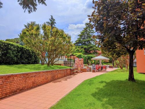 BookingPeschiera bei Gardaland - Apartment - Peschiera del Garda