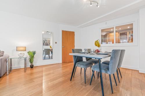 Luxury 2BR Apartment with Balcony views and Parking, Birmingham (fotografie 3)