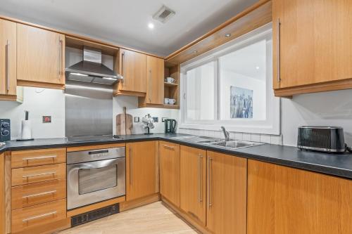 Luxury 2BR Apartment with Balcony views and Parking, Birmingham (fotografie 5)