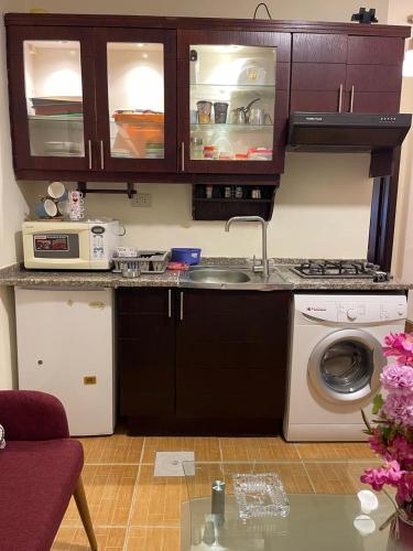 Furnished one bedroom apartment - image 5