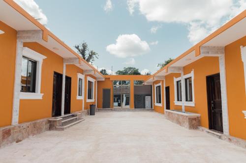 . Casa May May