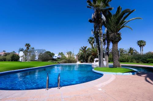 Villa in Golf Resort with Shared Pool, Bouznika (foto 5)