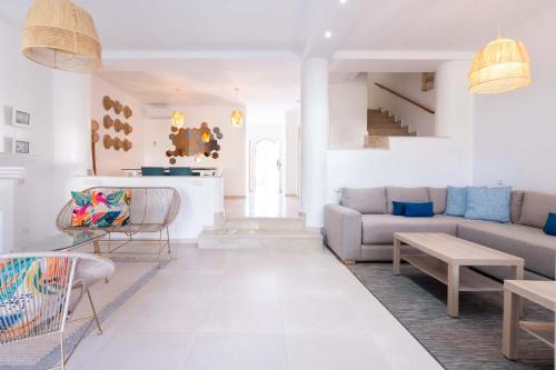 Villa in Golf Resort with Shared Pool, Bouznika (foto 9)