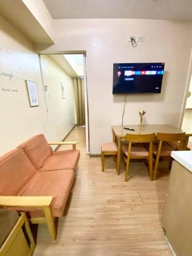 2 bedroom azure cityview 1, Manila