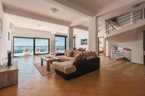 Seafront Villa with Private Pool in Dobra Voda, Montenegro in Dubrava