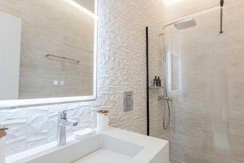 Crystal 13 Villas - image 3