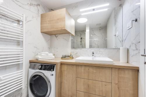 Modern 1 bedroom apartment in Ljubljana city center with covered parking, Ljubljana (photo 9)